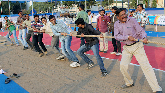 インドで開催された世界最大の綱引きトーナメント!!｜ギネス世界記録と綱引き