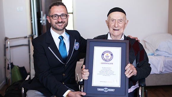 イスラエル・クリスタルさん、存命中最高齢男性｜ギネス世界記録と世界一