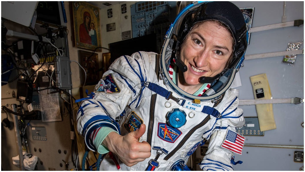 宇宙飛行士のクリスティーナ・コックさんが、最も長い宇宙飛行でギネス世界記録更新